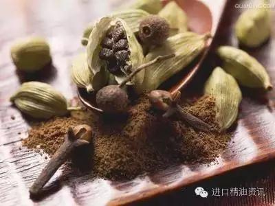 药用豆蔻精油